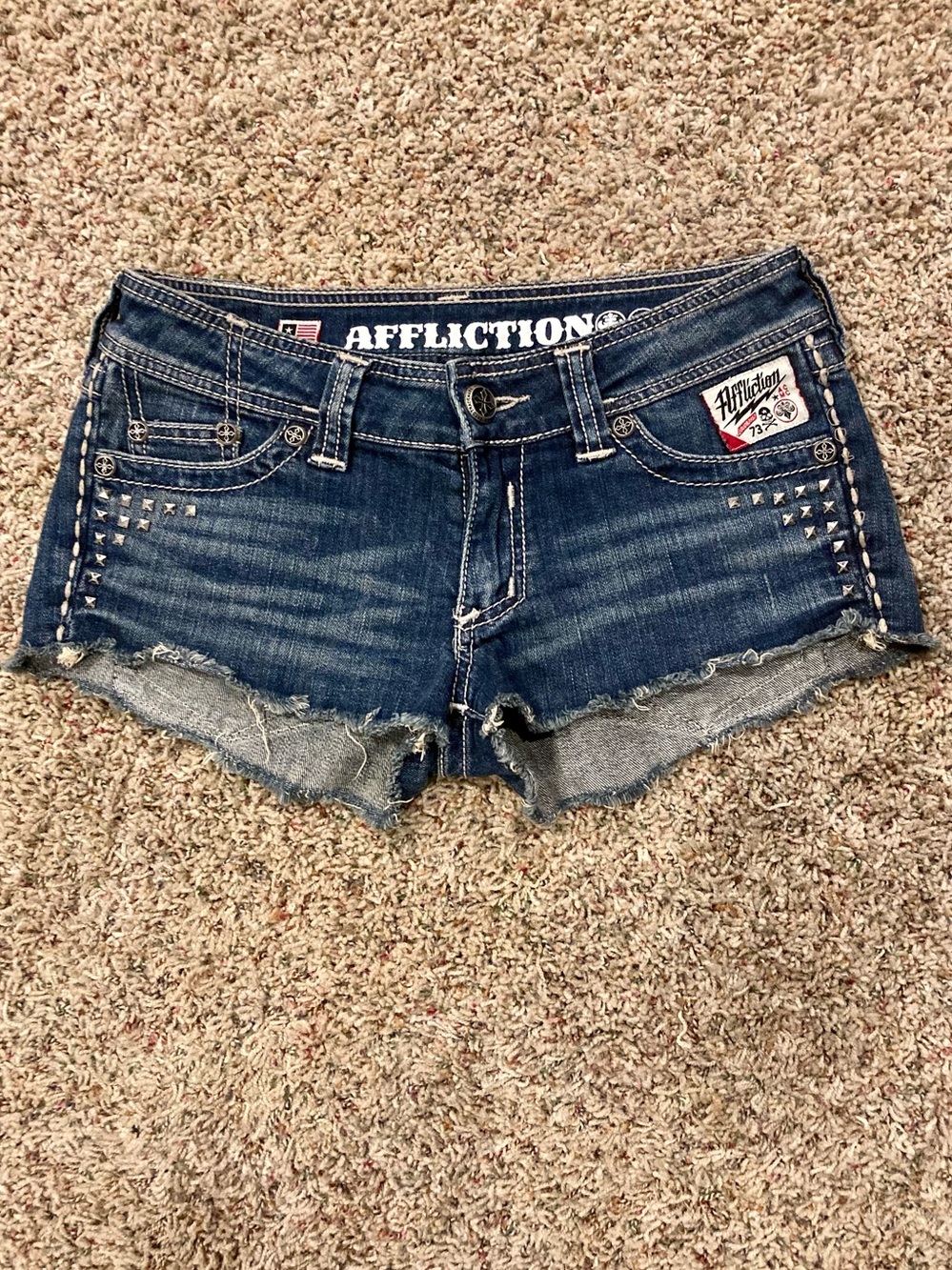 AFFLICTION CUTOFF JEAN SHORTS